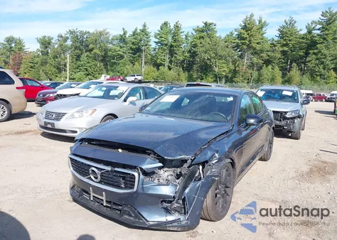 2019 Volvo S60 T6 R-Design from USA, damaged, VIN 7JRA22TM7KG005958